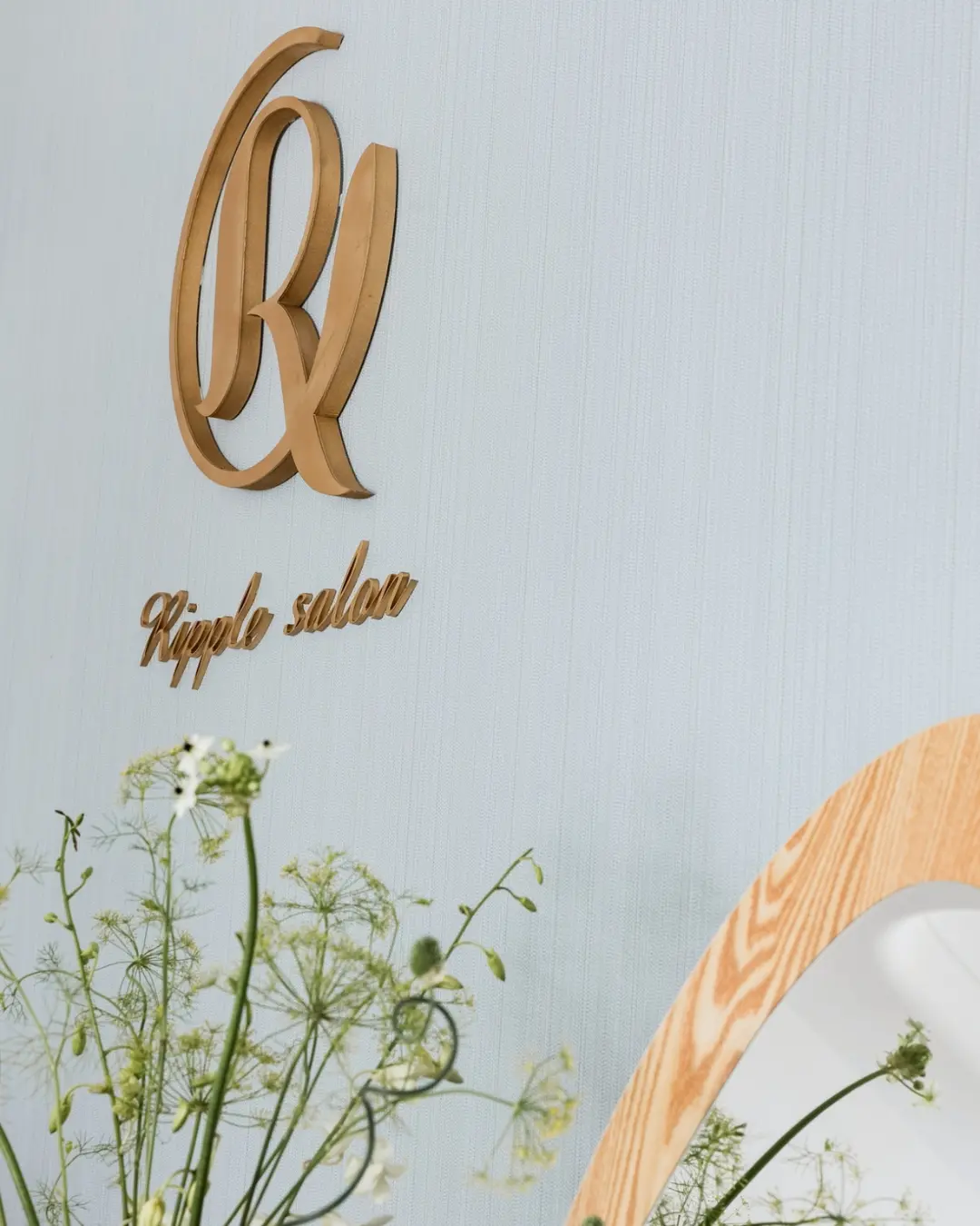 Ripple Beauty studio logo wall in Taitung